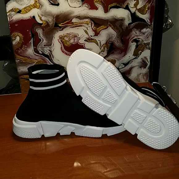 Womens "Tyga" Ultra Lightweight High Sock Sneakers - Picture 7 of 7